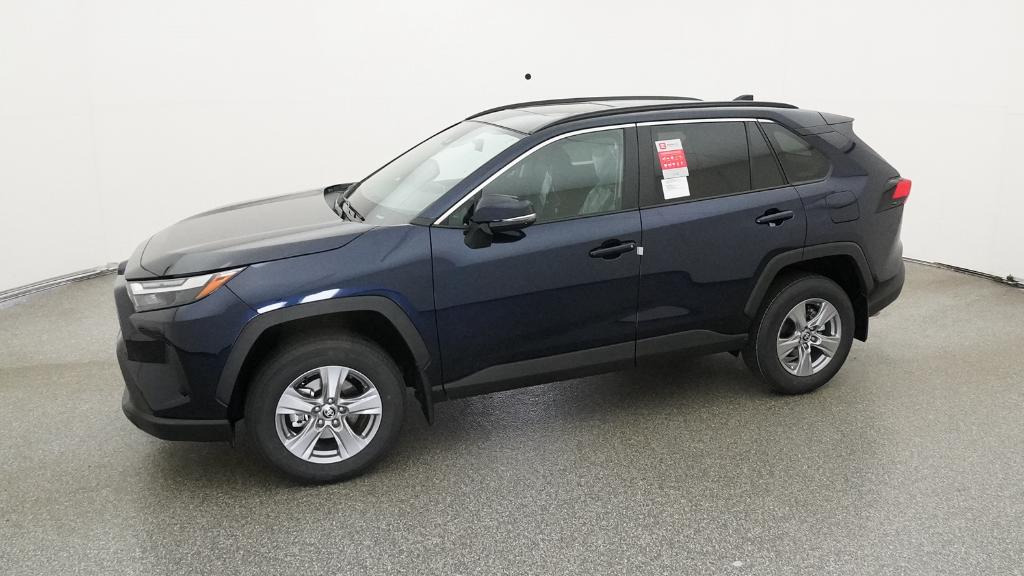 2025 Toyota RAV4 XLE photo 3