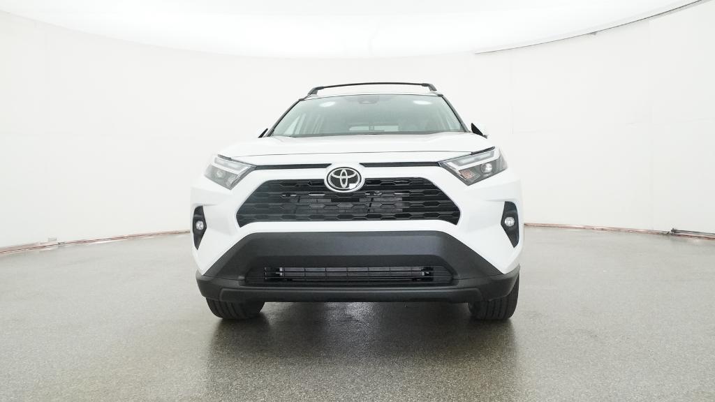 2025 Toyota RAV4 XLE Premium photo 4