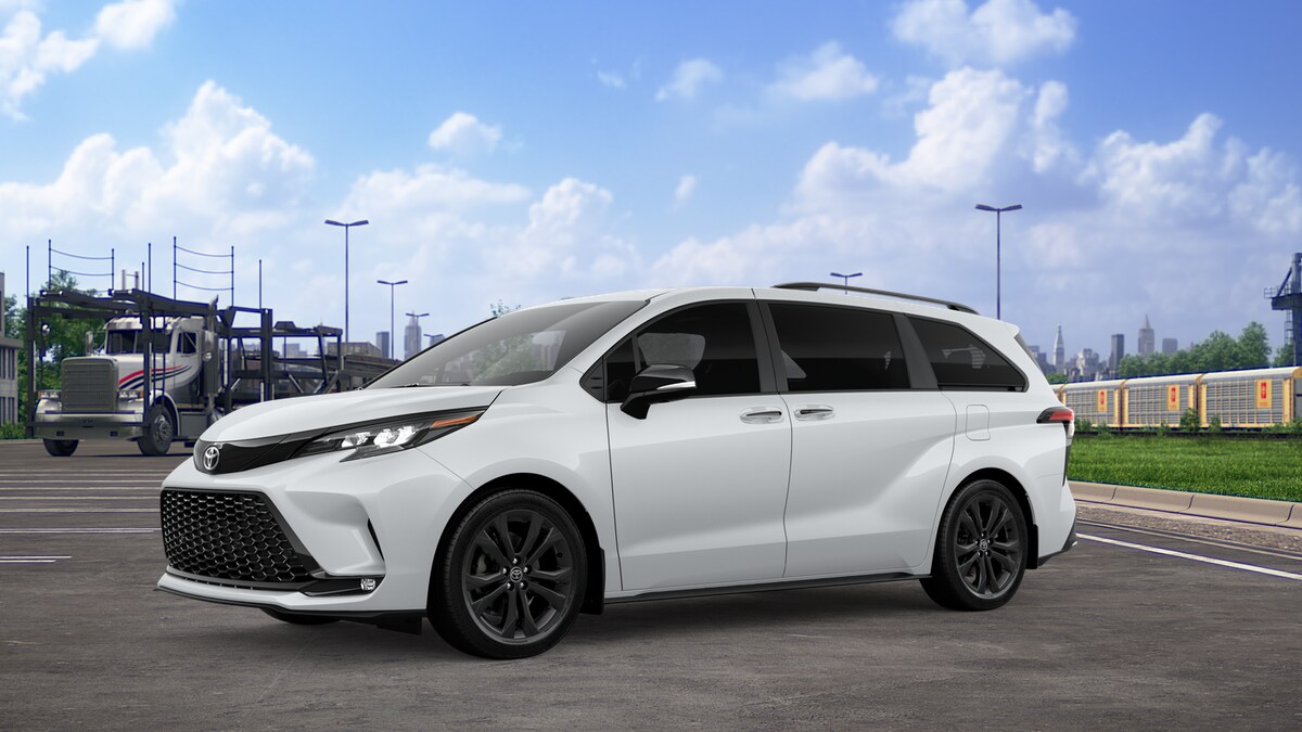 2026 Toyota Sienna XSE photo 2