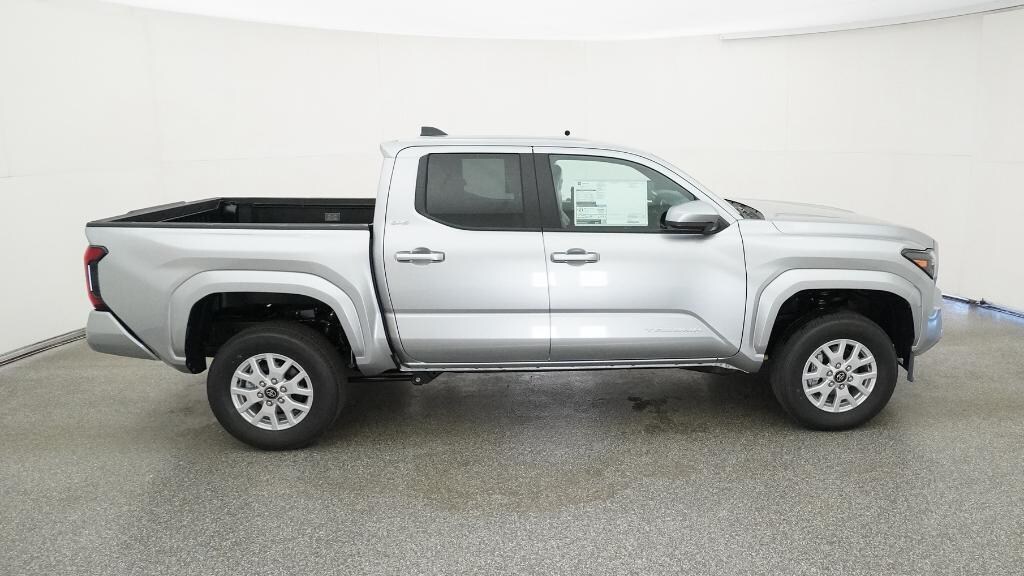 New 2025 Toyota Tacoma SR5 4X4 DOUBLE CAB