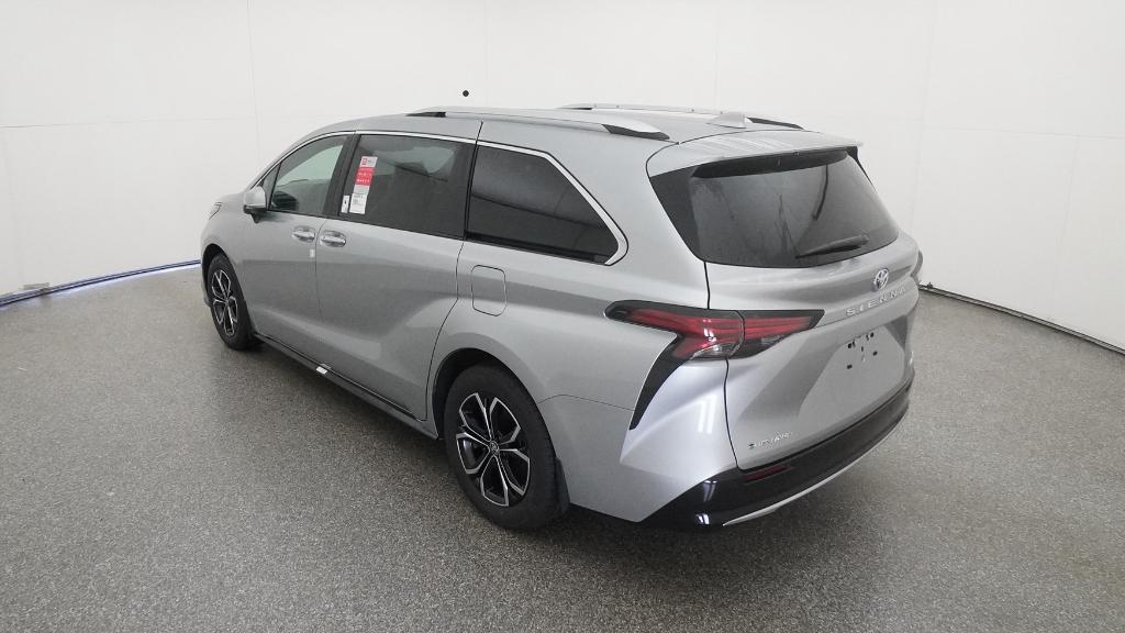 2025 Toyota Sienna Platinum photo 4
