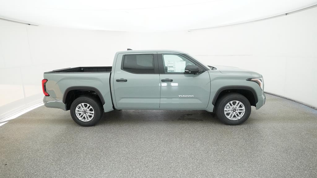 2025 Toyota Tundra SR5 - Photo 18