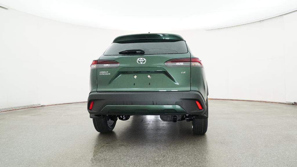 2026 Toyota Corolla Cross LE photo 2