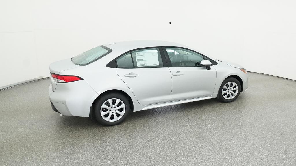 2026 Toyota Corolla LE photo 3