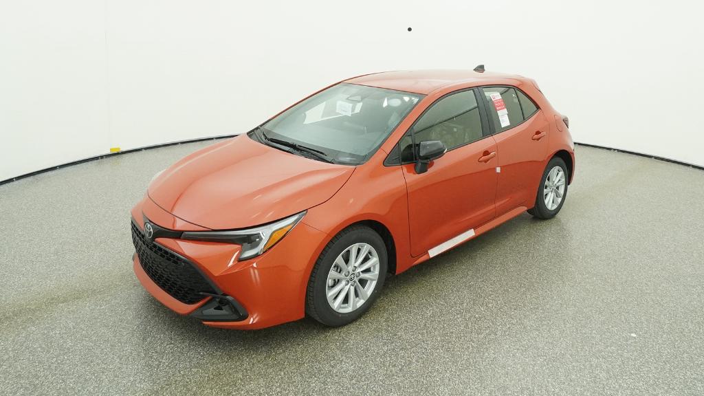 2026 Toyota Corolla Hatchback SE's photo
