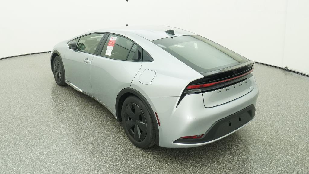 2026 Toyota Prius LE photo 2