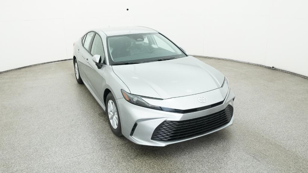 2026 Toyota Camry LE photo 3