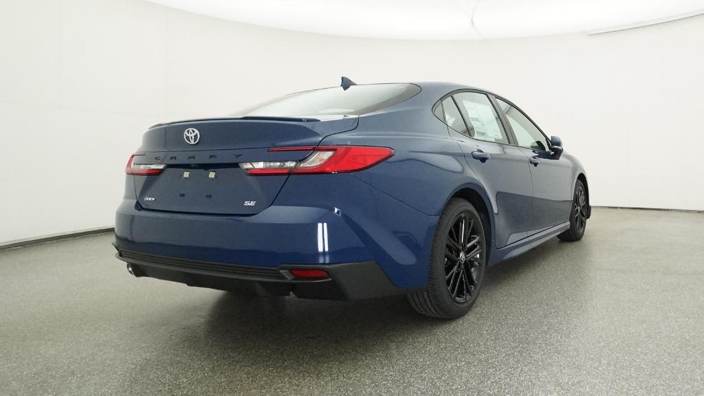 2026 Toyota Camry SE photo 3