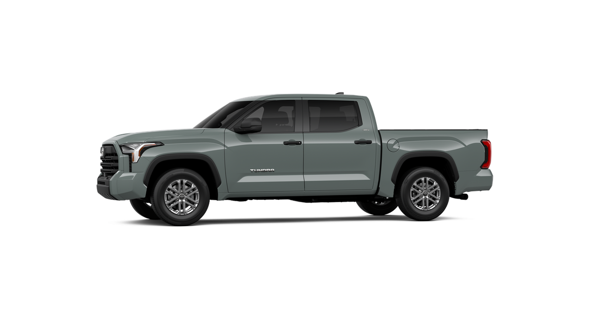 2026 Toyota Tundra SR5 CrewMax photo 4