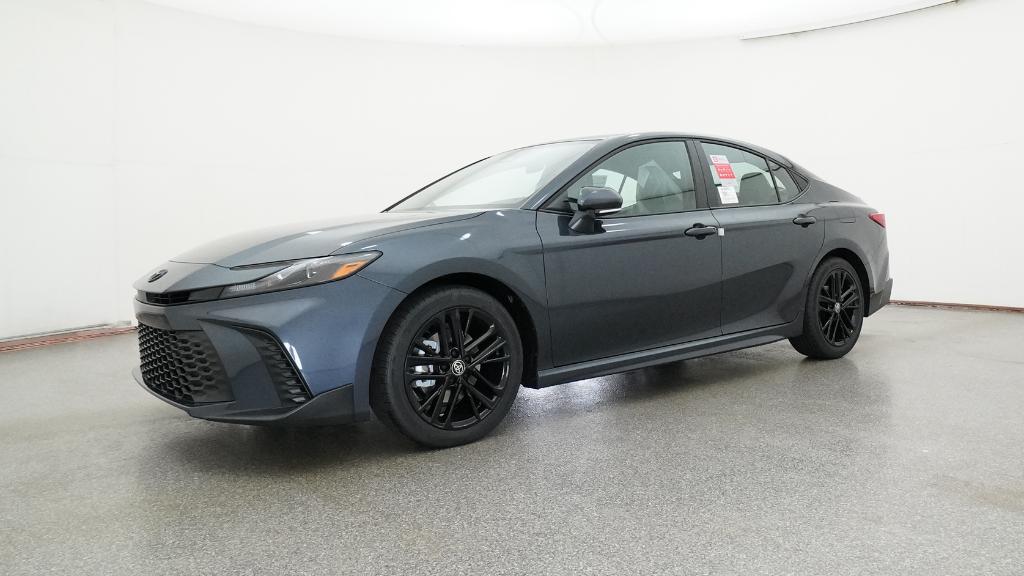 2026 Toyota Camry SE photo 3