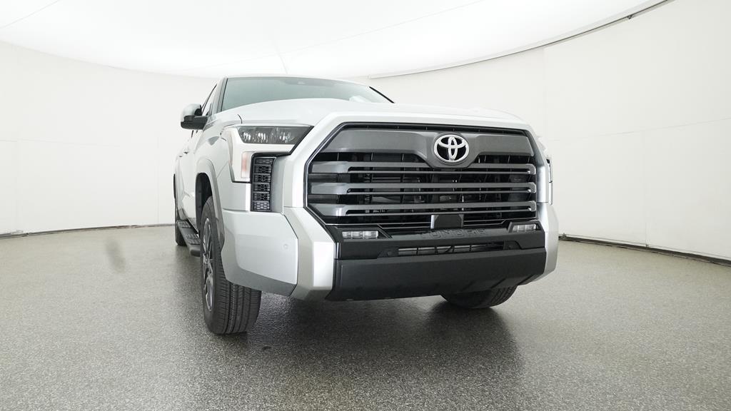 2025 Toyota Tundra Limited - Photo 13
