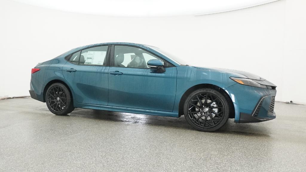 2026 Toyota Camry SE photo 3