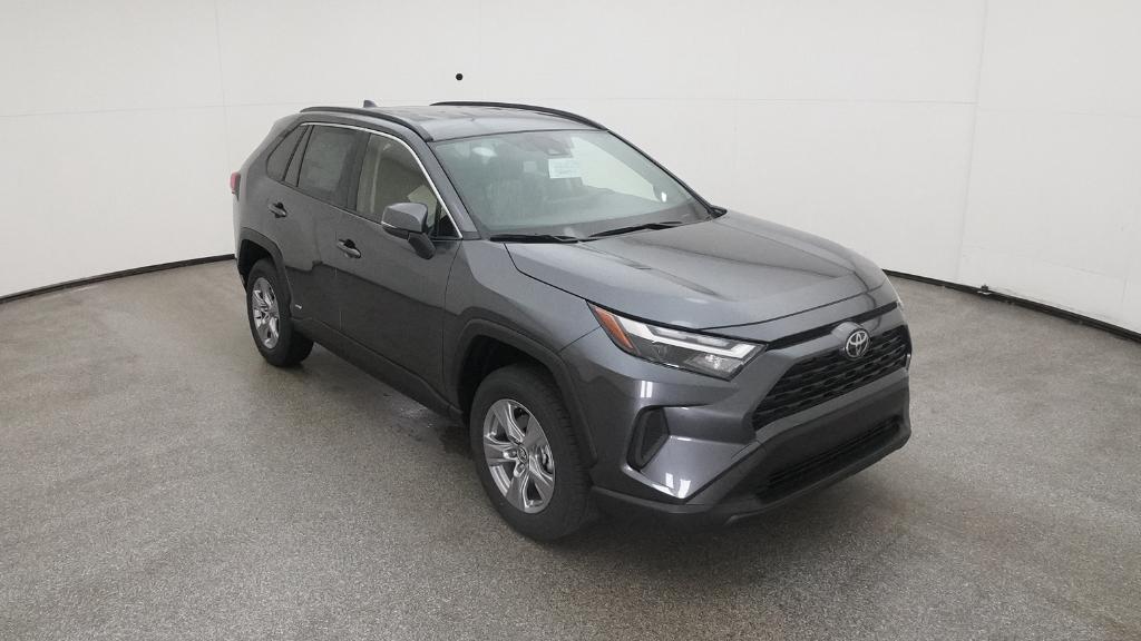2025 Toyota RAV4 Hybrid LE photo 2