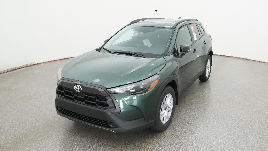 2026 Toyota Corolla Cross LE photo 4