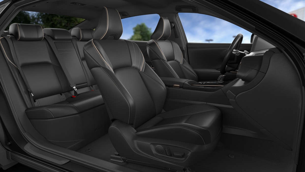 2026 Toyota Crown XLE - Photo 44