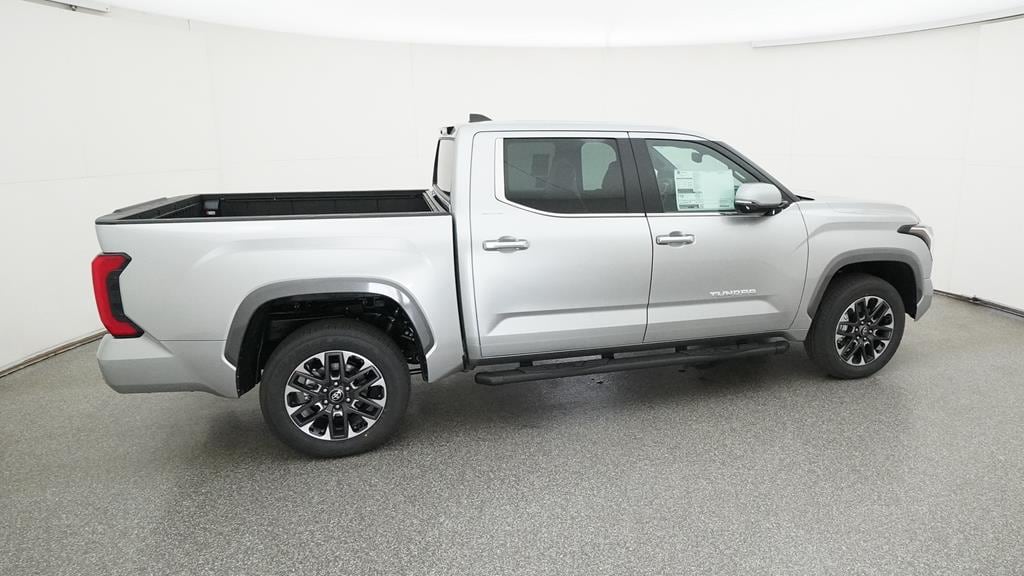 2025 Toyota Tundra Limited - Photo 14