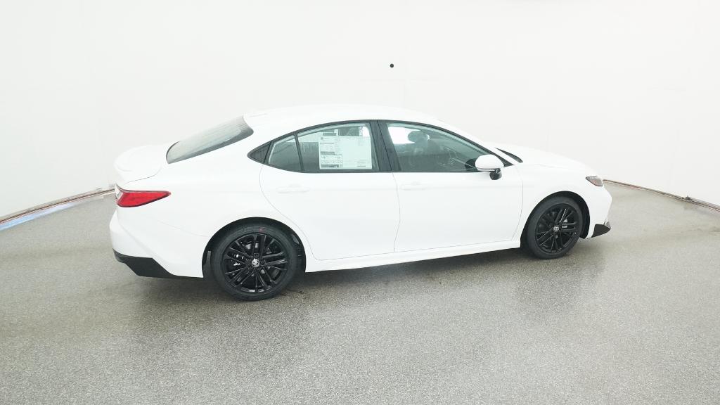 2026 Toyota Camry SE photo 3