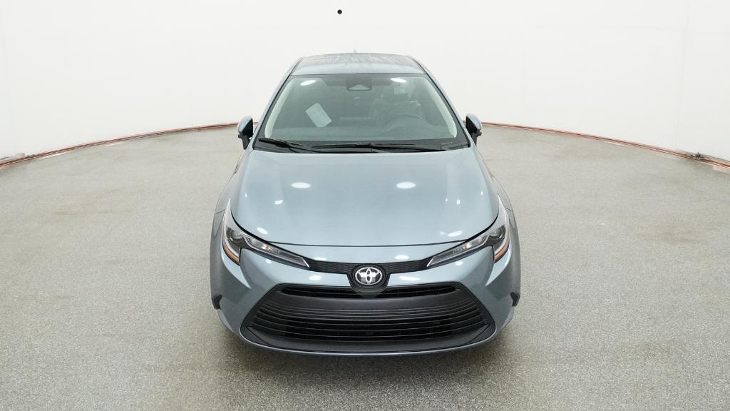 2026 Toyota Corolla LE photo 3
