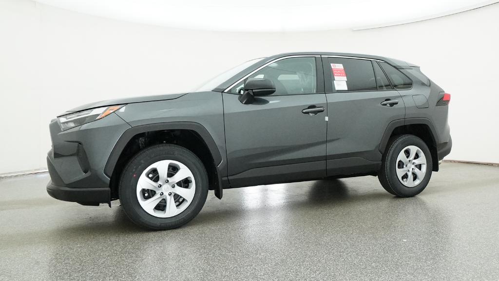 2025 Toyota RAV4 LE photo 4