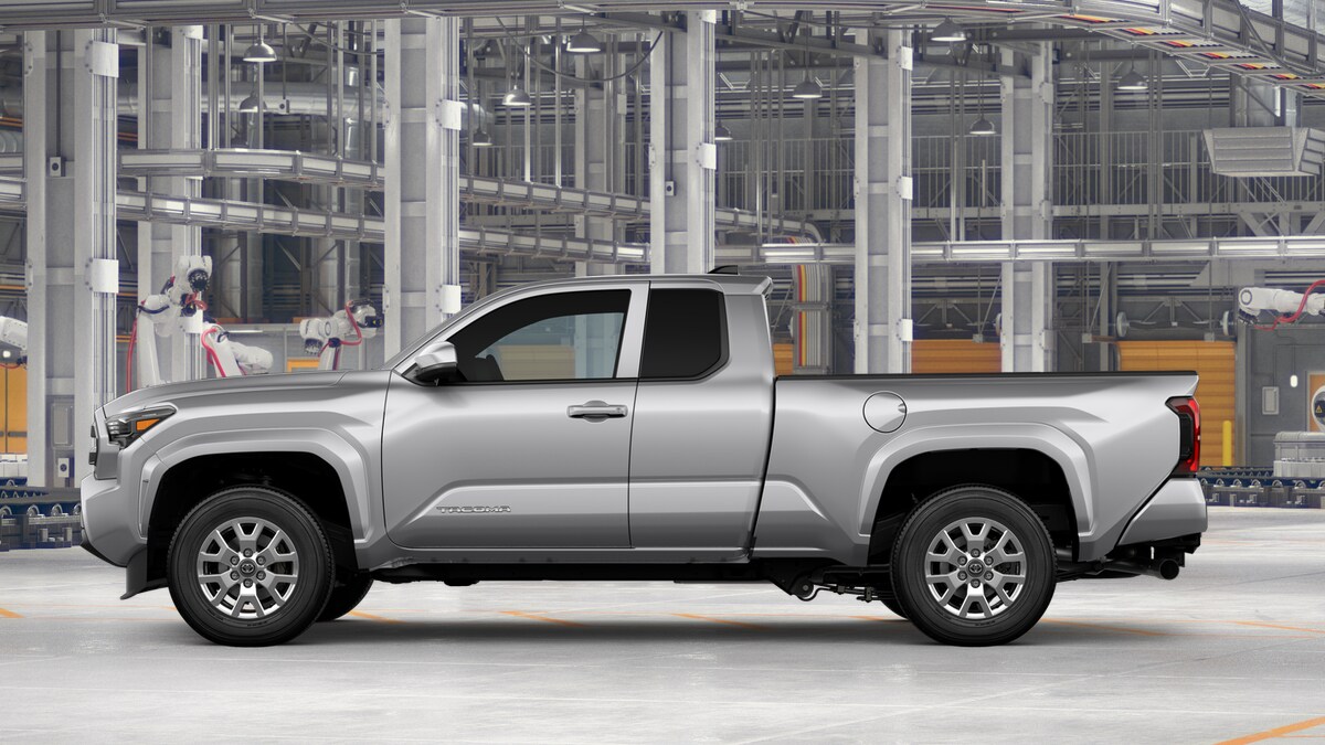 2026 Toyota Tacoma SR5 XtraCab photo 4