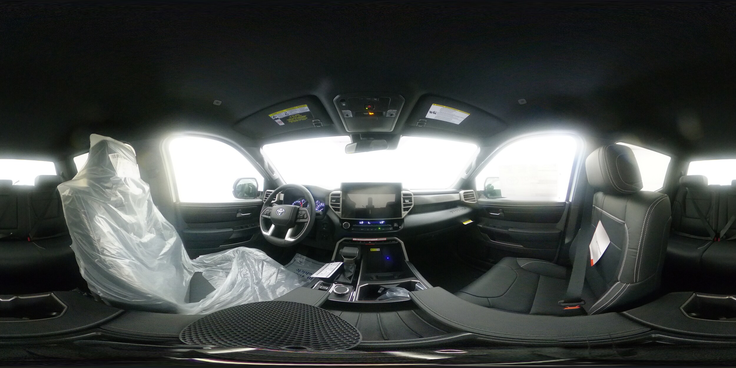 2026 Toyota Tundra SR5 CrewMax photo 32