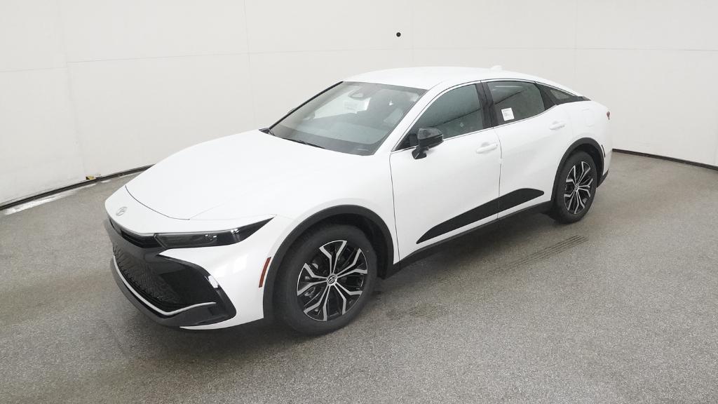 2026 Toyota Crown XLE's photo