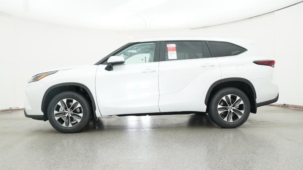 New 2026 Toyota Highlander XLE SUV