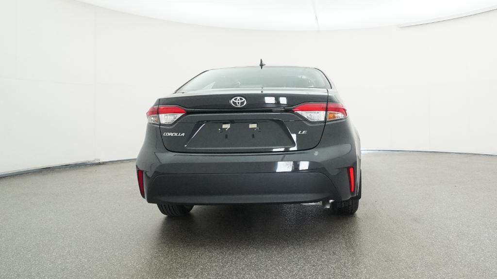 2025 Toyota Corolla LE photo 4