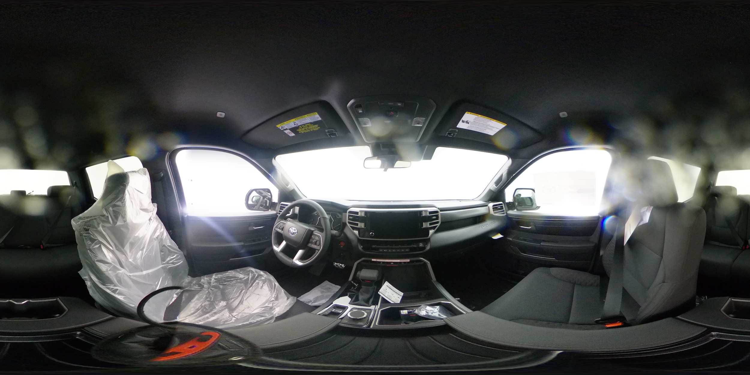 2025 Toyota Tundra SR5 - Photo 32