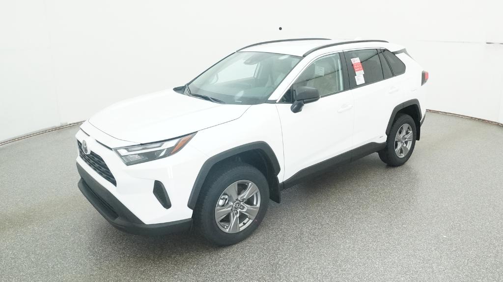 2025 Toyota RAV4 LE's photo