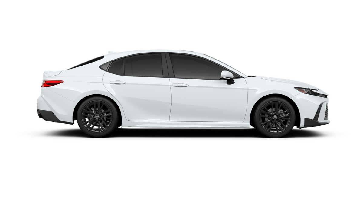 2026 Toyota Camry SE - Photo 12