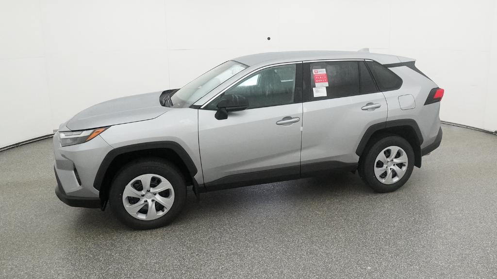 2025 Toyota RAV4 LE photo 3
