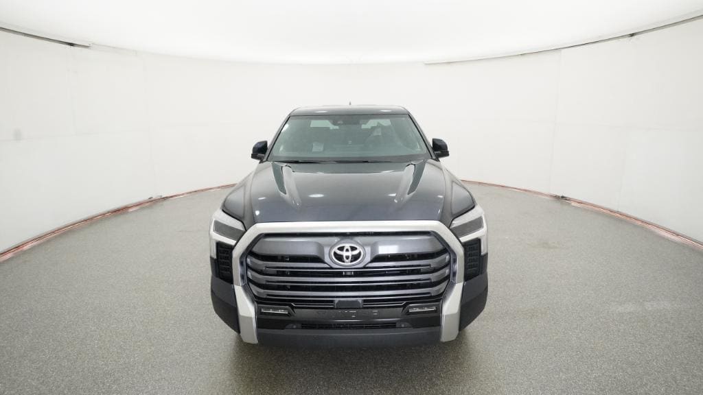 2026 Toyota Tundra Limited - Photo 17