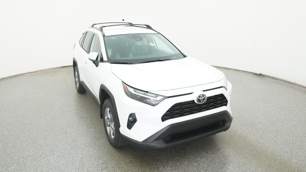 2025 Toyota RAV4 Hybrid XLE photo 2