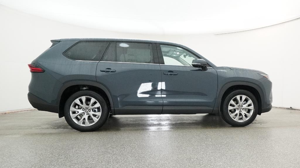 New 2026 Toyota Grand Highlander Hybrid Limited SUV