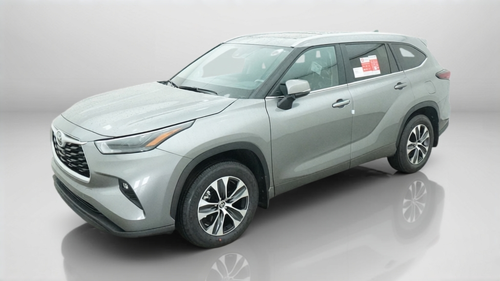 2026 Toyota Highlander XLE SUV