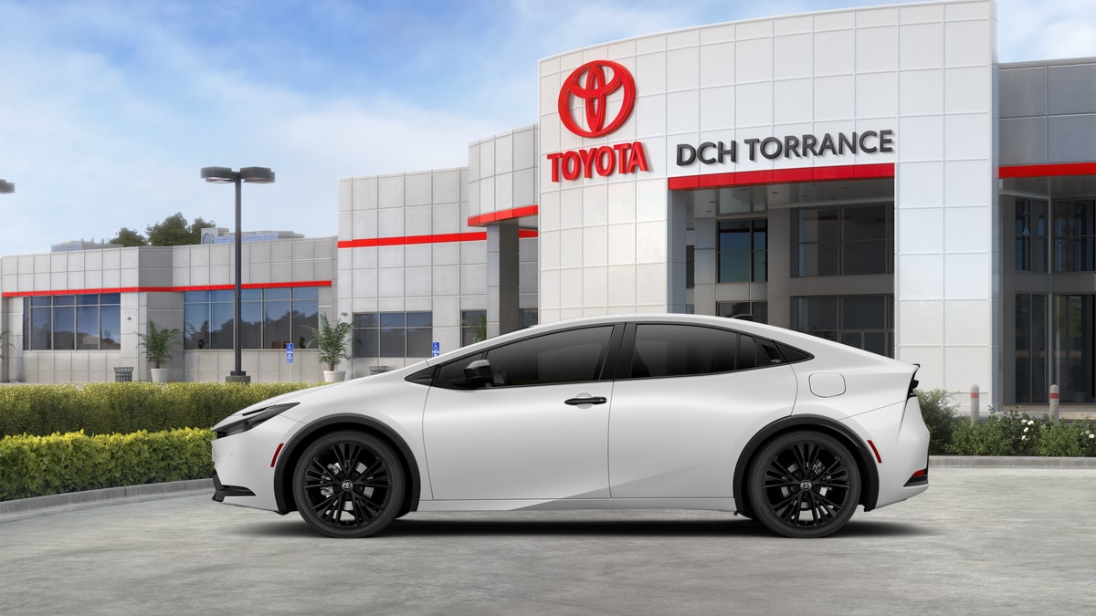 2026 Toyota Prius Plug-in Hybrid Nightshade - Photo 4
