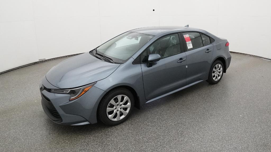 2026 Toyota Corolla LE's photo