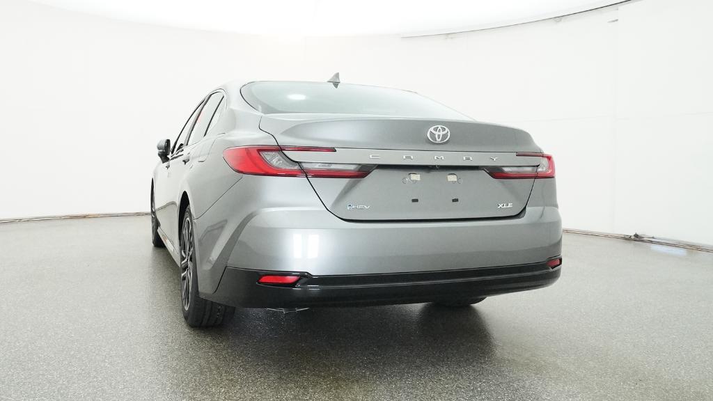 2026 Toyota Camry XLE photo 3