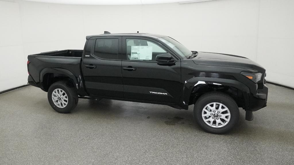 2025 Toyota Tacoma SR5 - Photo 30