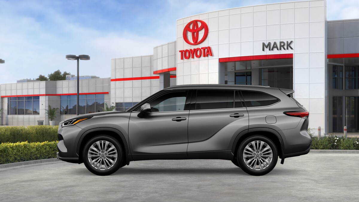 2026 Toyota Highlander Platinum photo 3
