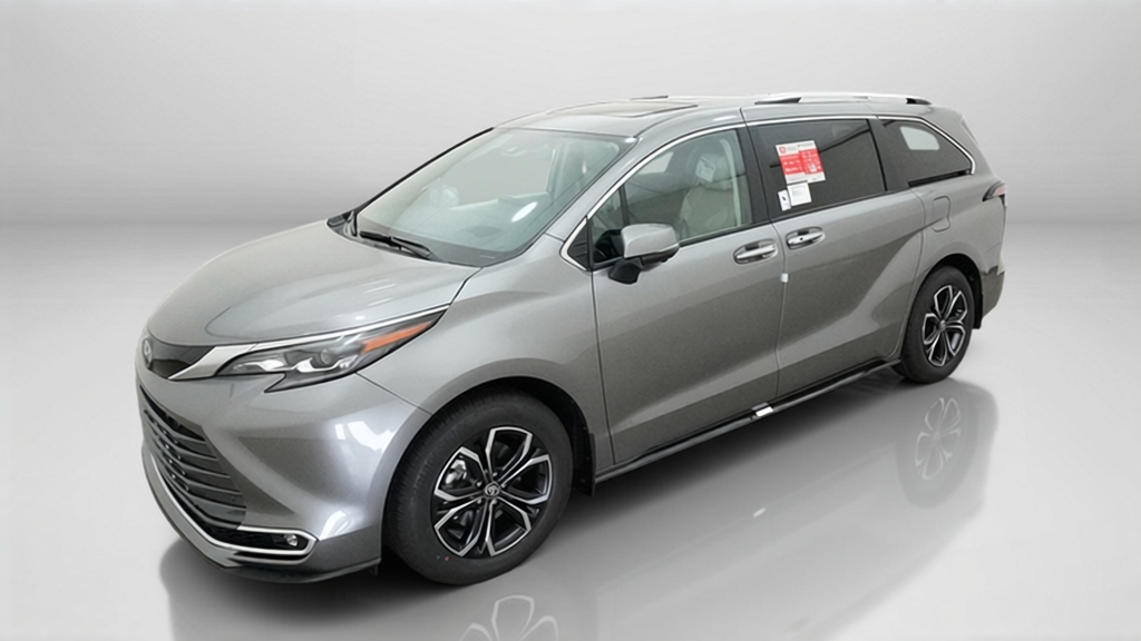 2026 Toyota Sienna 7 PASSENGER 