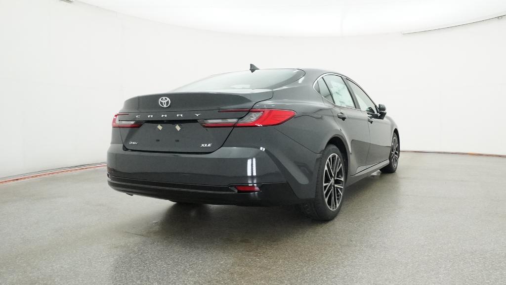 2026 Toyota Camry XLE photo 2