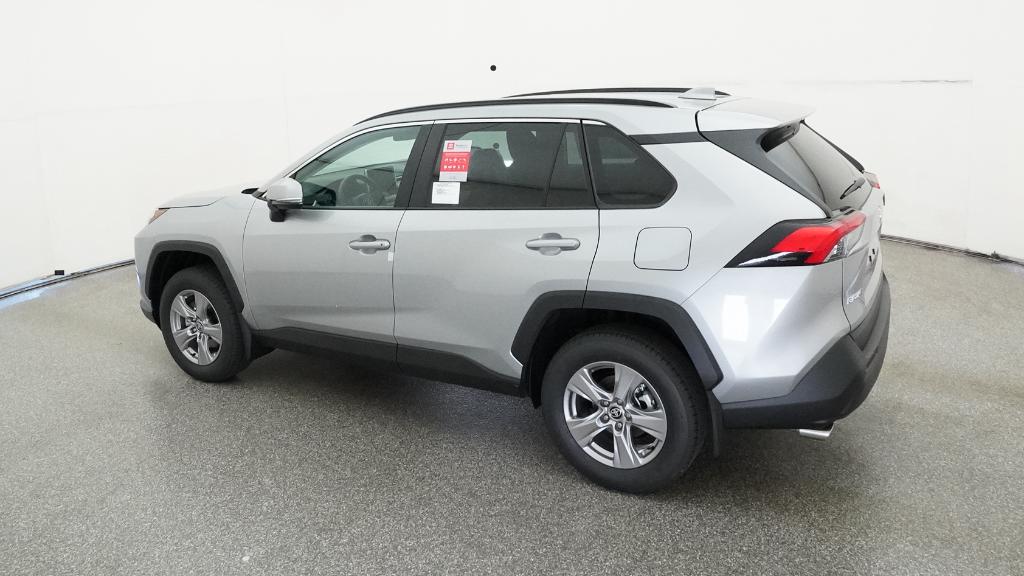2025 Toyota RAV4 XLE photo 2