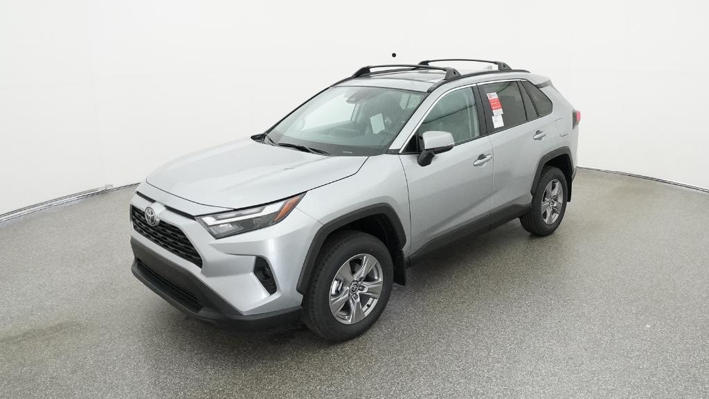 2025 Toyota RAV4 XLE's photo