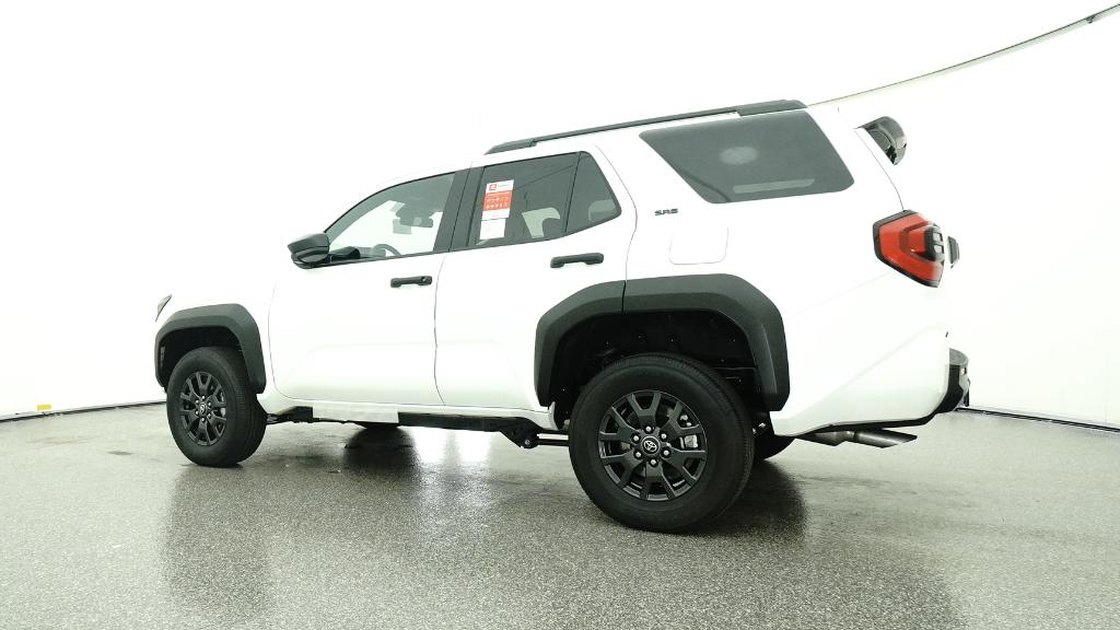 2025 Toyota 4Runner SR5 photo 4