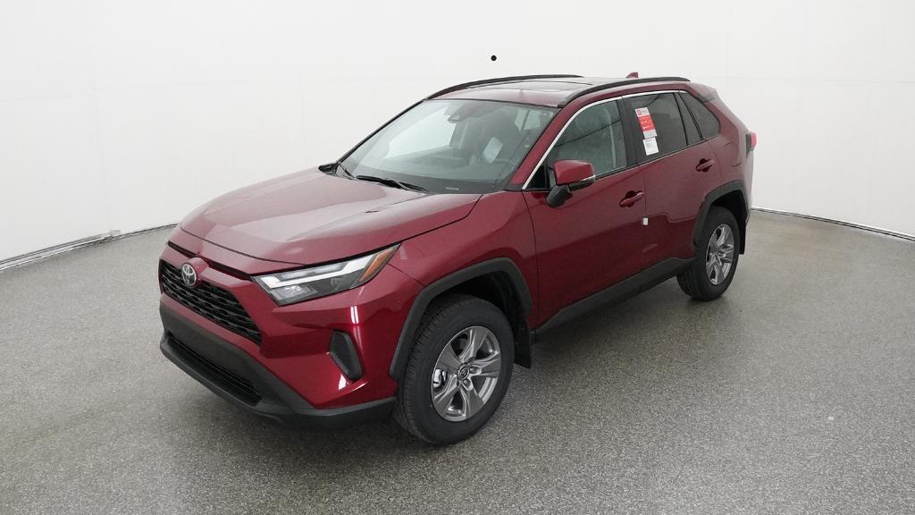 2025 Toyota RAV4 XLE's photo