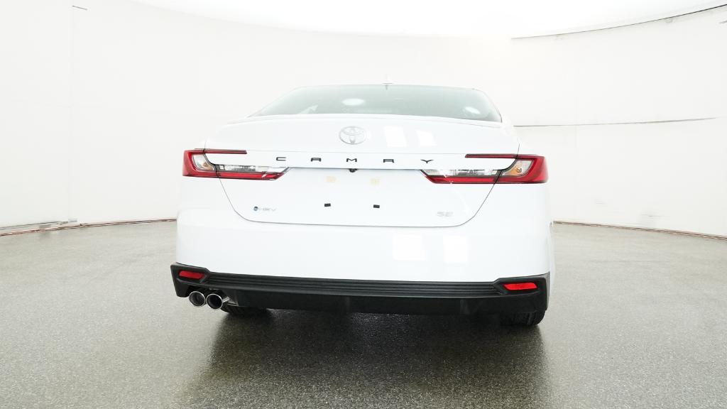 2026 Toyota Camry SE photo 3