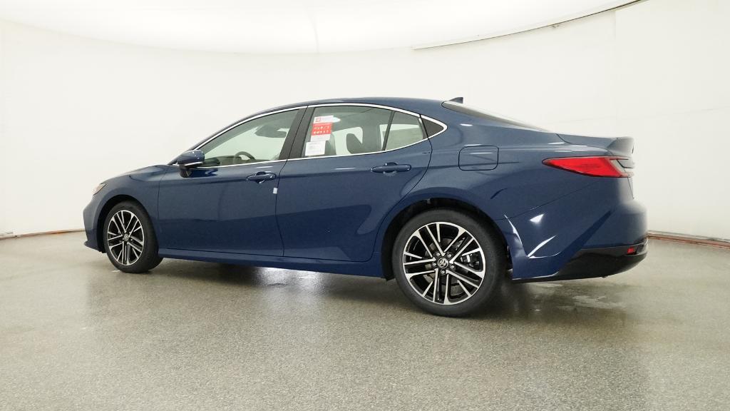 2026 Toyota Camry XLE - Photo 10