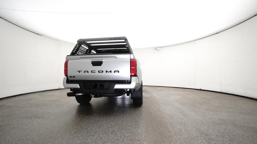 2025 Toyota Tacoma SR5 - Photo 26